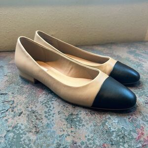 Steve Madden Two-Tone Cream and Black Cap-Toe Flats